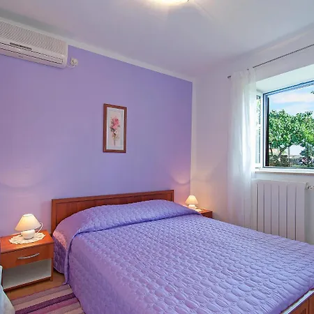 Holiday Home Dijana 1 Supetar